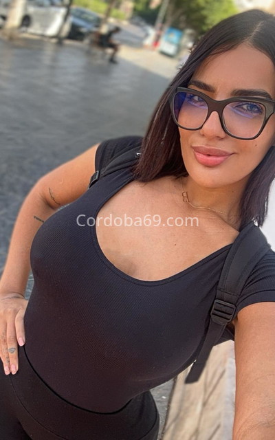 Mulata de piel canela. 633095224. Citas en CÓRDOBA, CÓRDOBA. www.cordoba69.com.