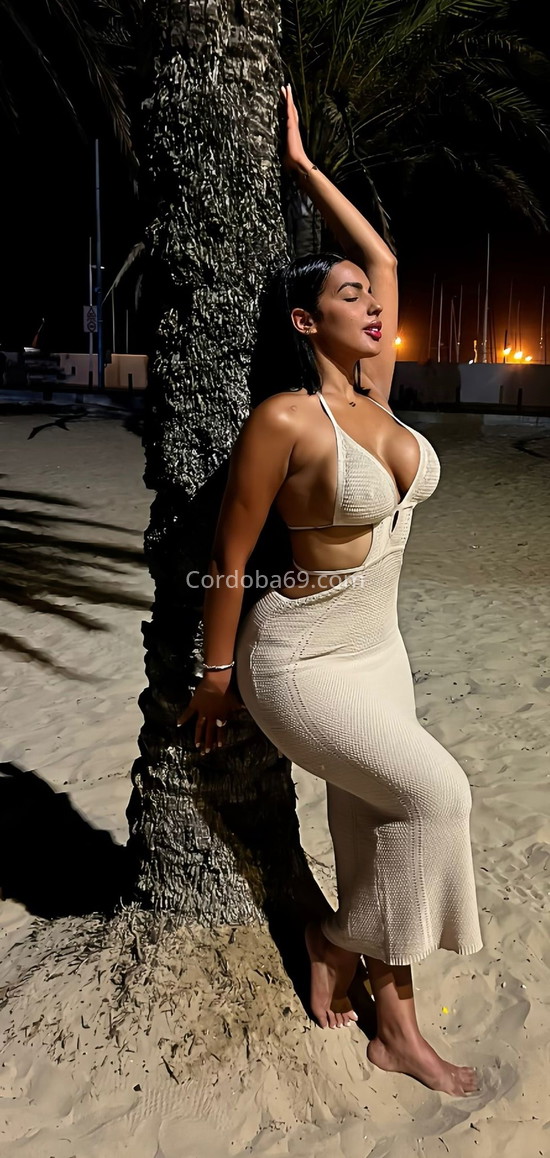 Mulata de piel canela. 613218898. Citas en CÓRDOBA, CÓRDOBA. www.cordoba69.com.